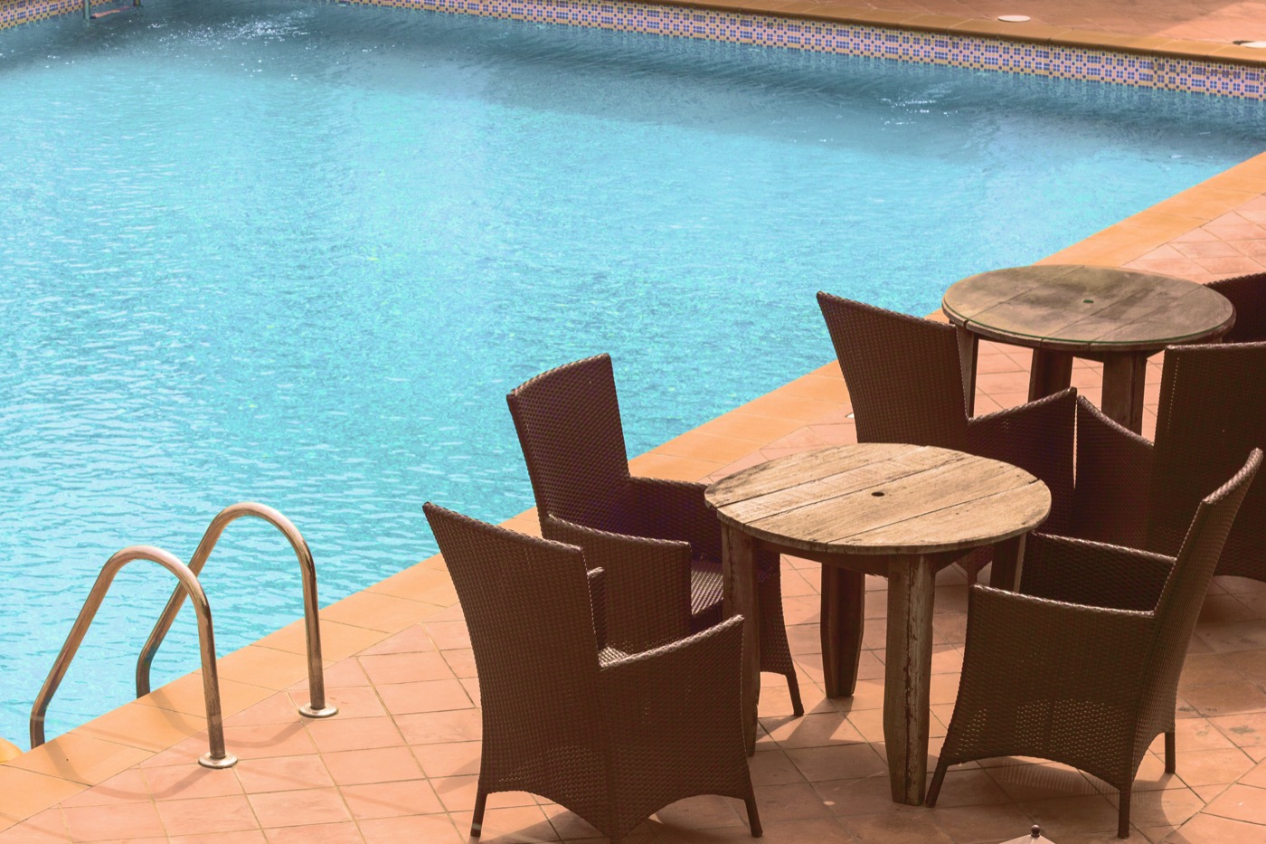 Screen enclosure cleaning that keeps this Clermont, FL pool crystal-clear for swimming